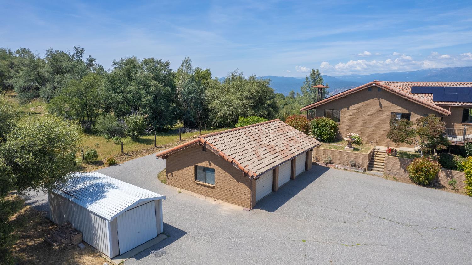 35085 Auberry Rd, Auberry, CA 93602