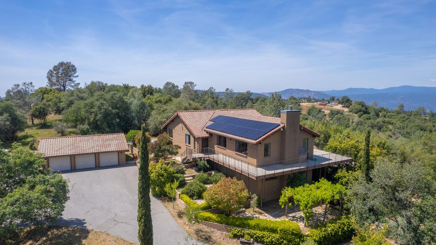 35085 Auberry Rd, Auberry, CA 93602