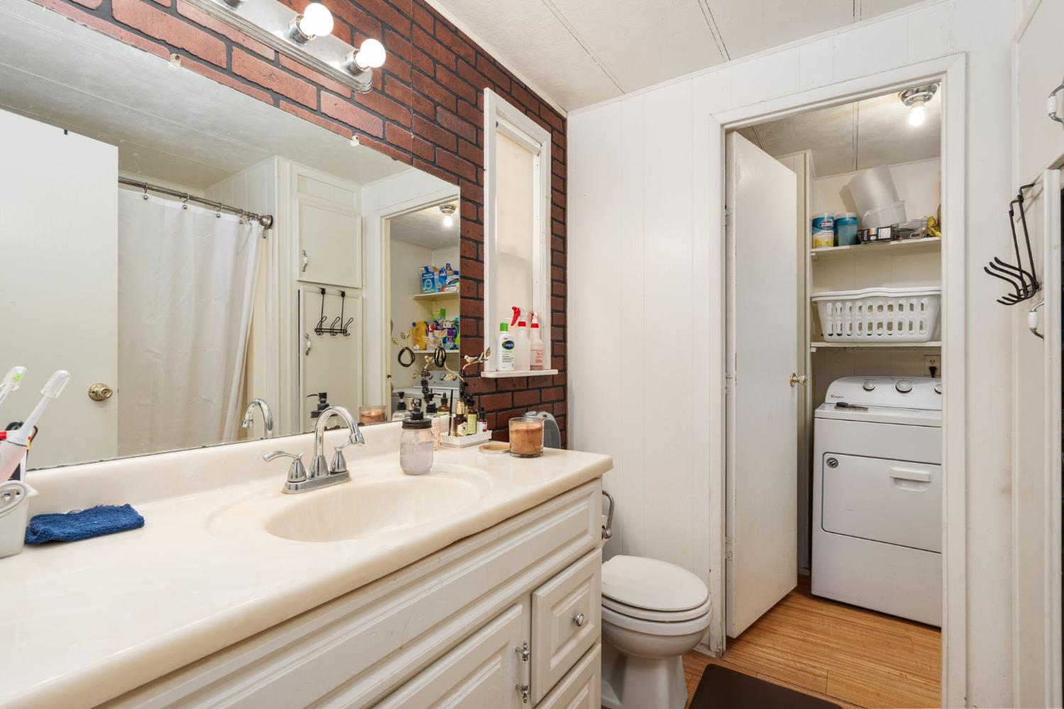 35255 Auberry Rd, Auberry, CA 93602