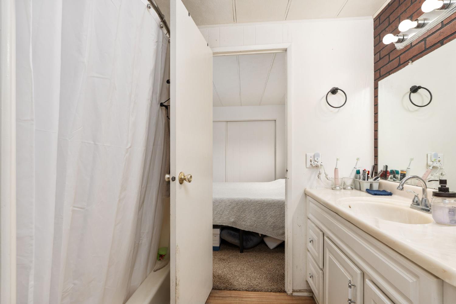 35255 Auberry Rd, Auberry, CA 93602