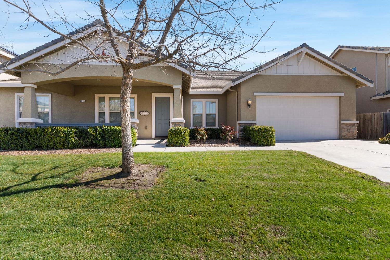 2885 Blackwood Ave, Clovis, CA 93619