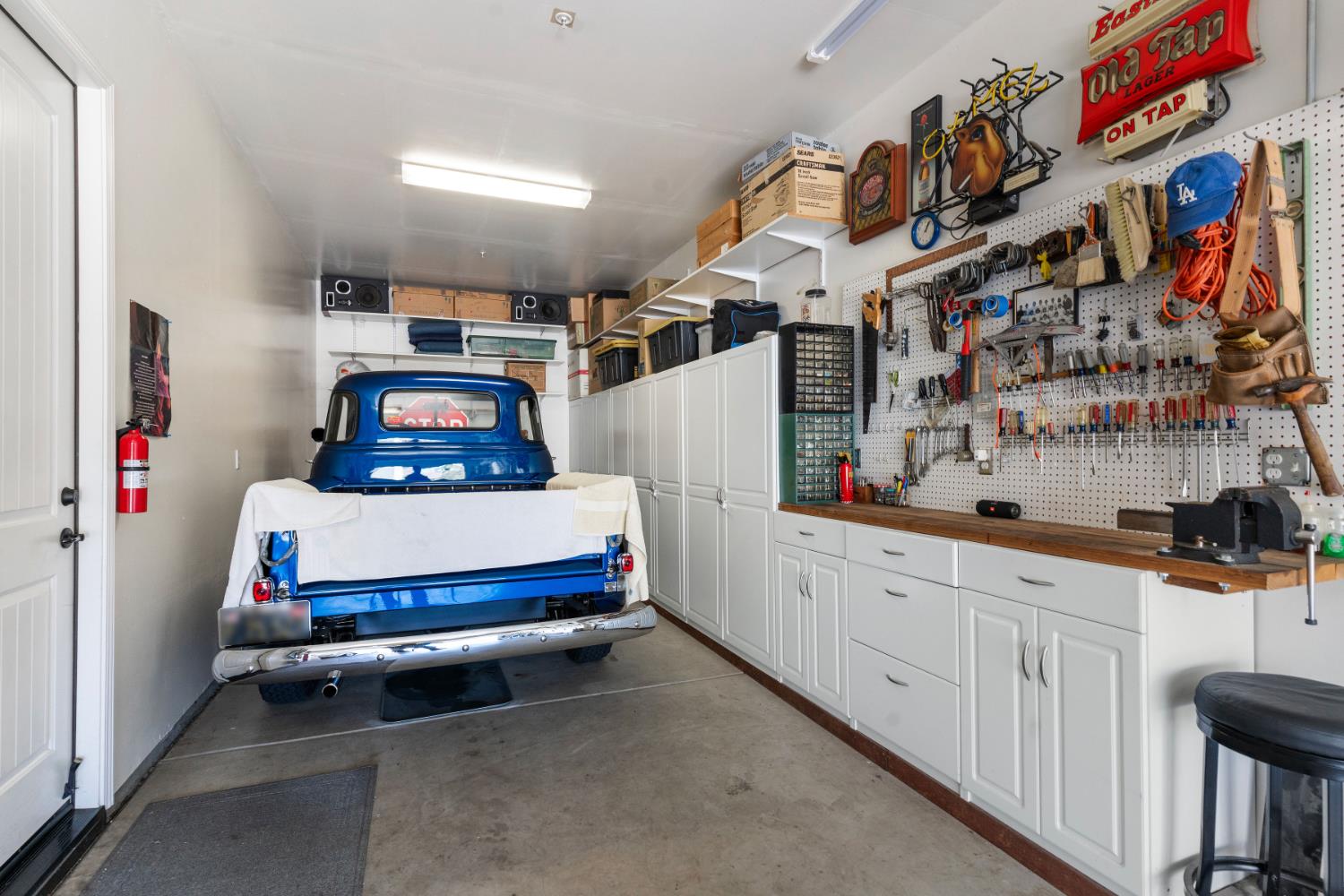 2885 Blackwood Ave, Clovis, CA 93619