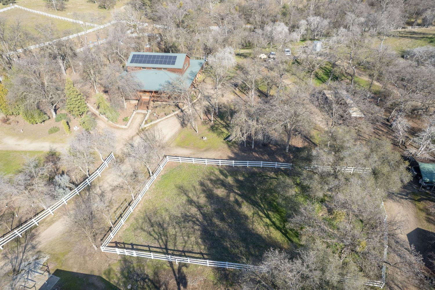 36039 Cranmore Ln, Auberry, CA 93602