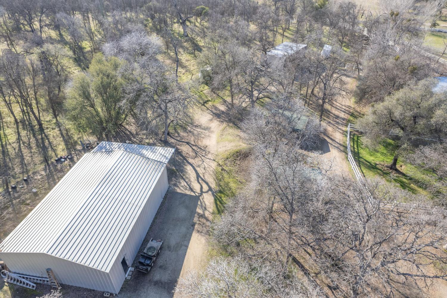 36039 Cranmore Ln, Auberry, CA 93602