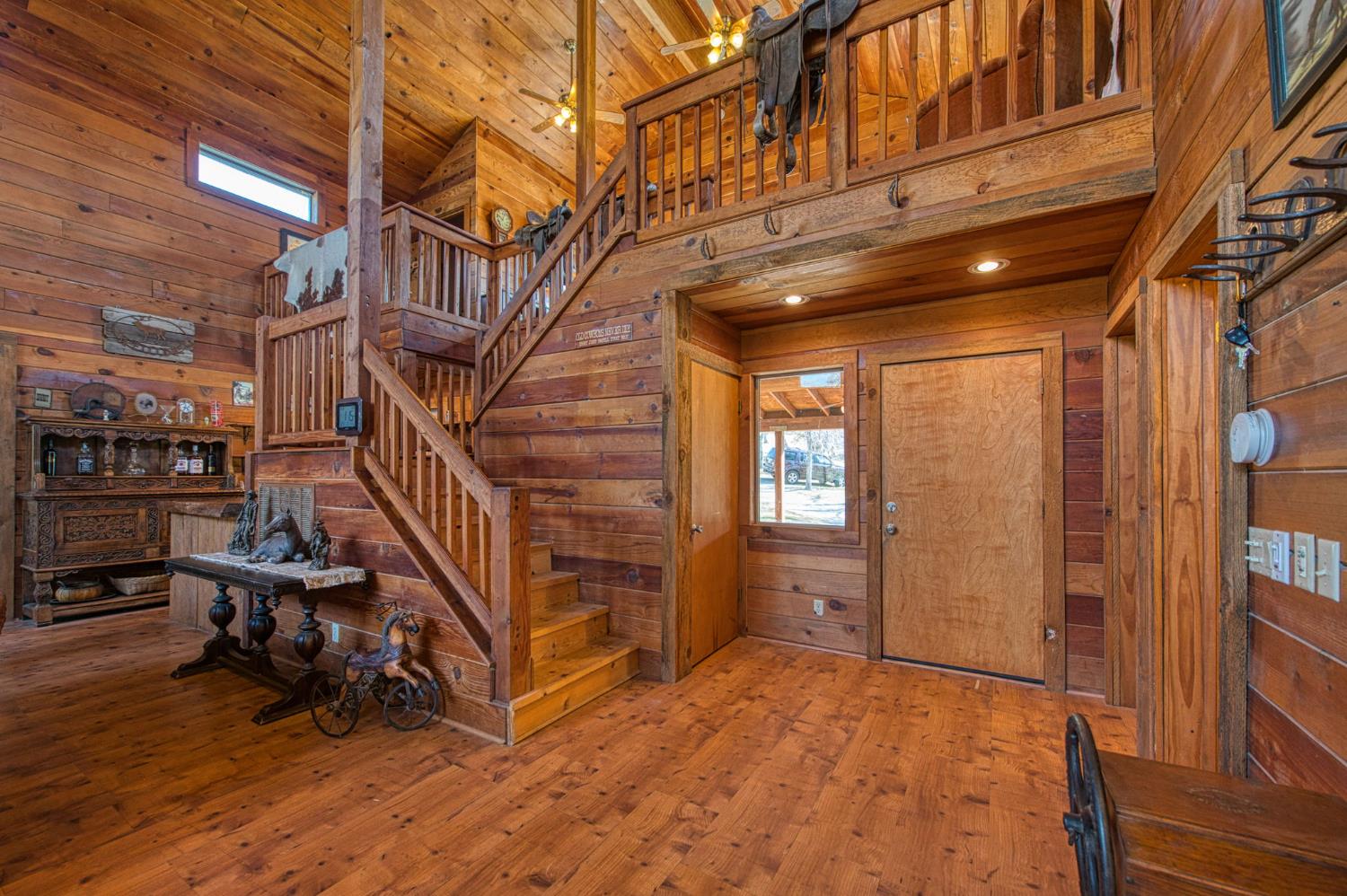 36039 Cranmore Ln, Auberry, CA 93602