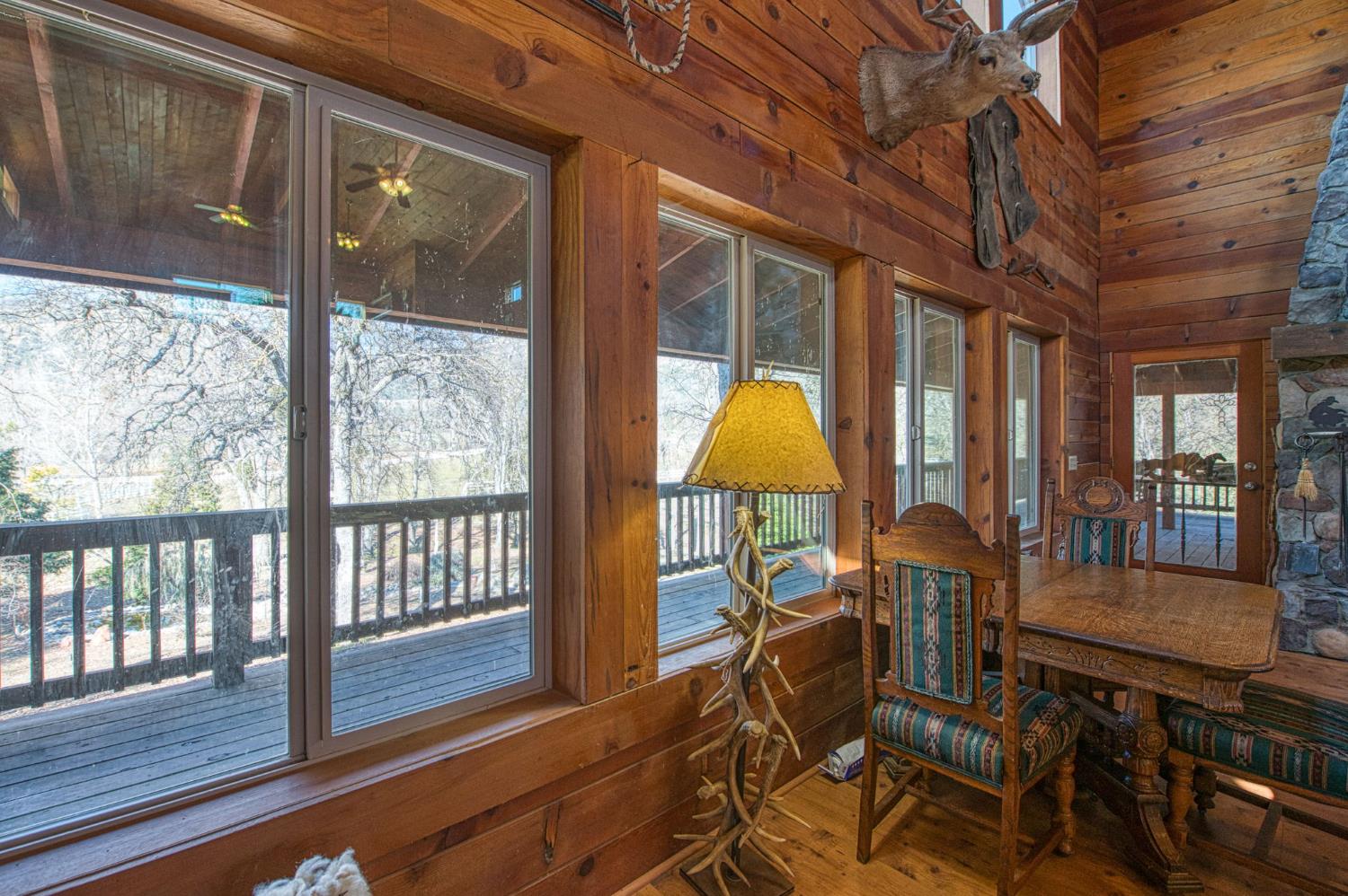 36039 Cranmore Ln, Auberry, CA 93602