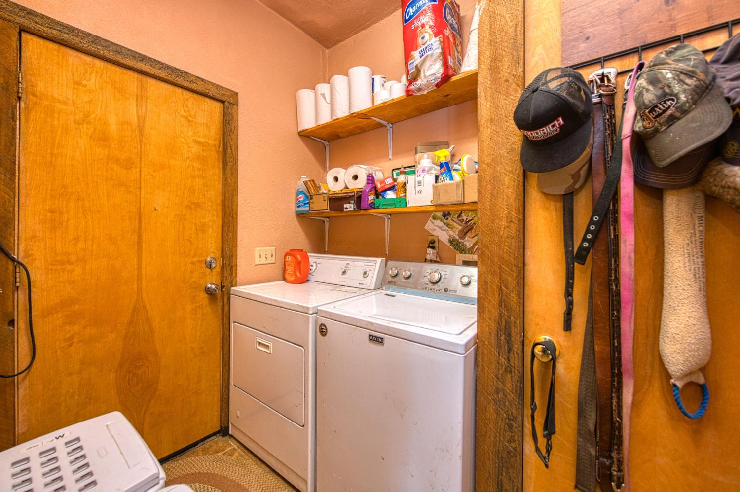 36039 Cranmore Ln, Auberry, CA 93602