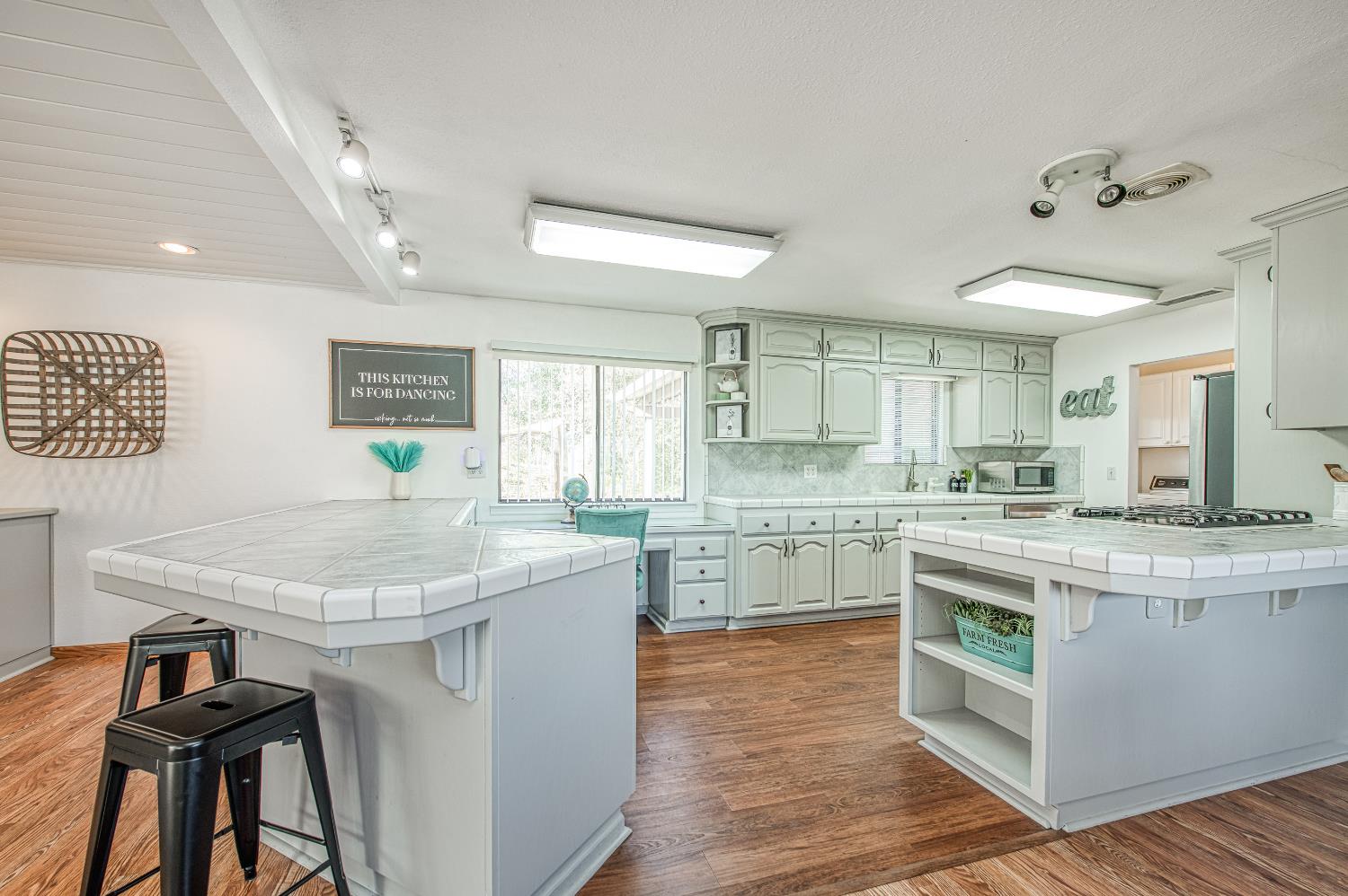 16861 Morgan Canyon Road, Prather, CA 93651