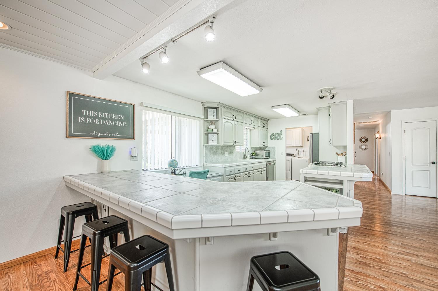 16861 Morgan Canyon Road, Prather, CA 93651