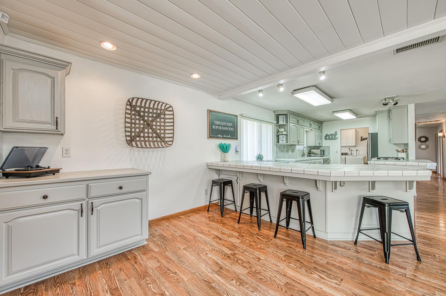 16861 Morgan Canyon Road, Prather, CA 93651