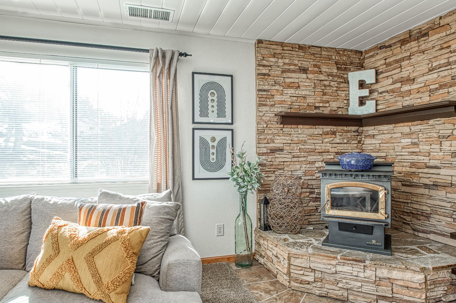 16861 Morgan Canyon Road, Prather, CA 93651