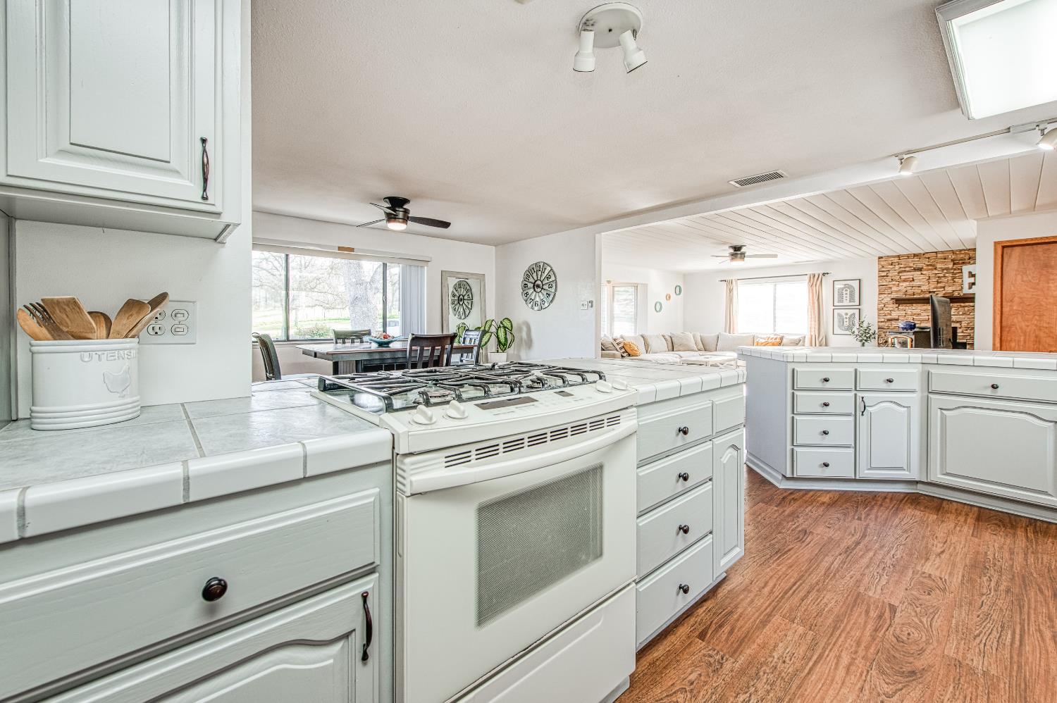 16861 Morgan Canyon Road, Prather, CA 93651