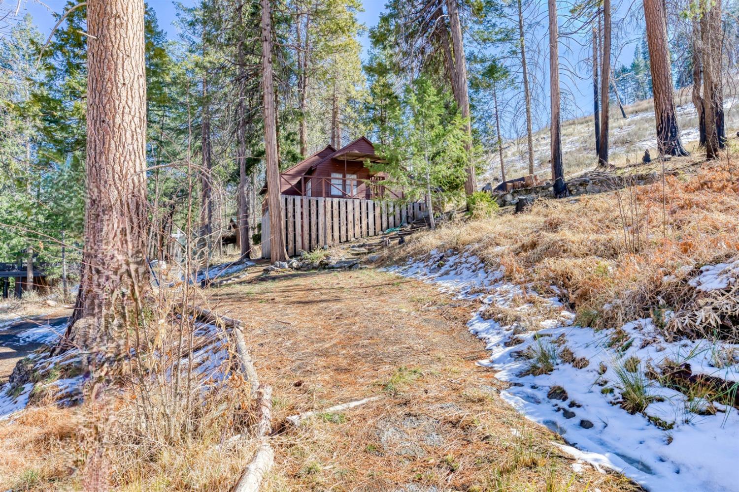 51823 Camp Sierra Street, Shaver Lake, CA 93664