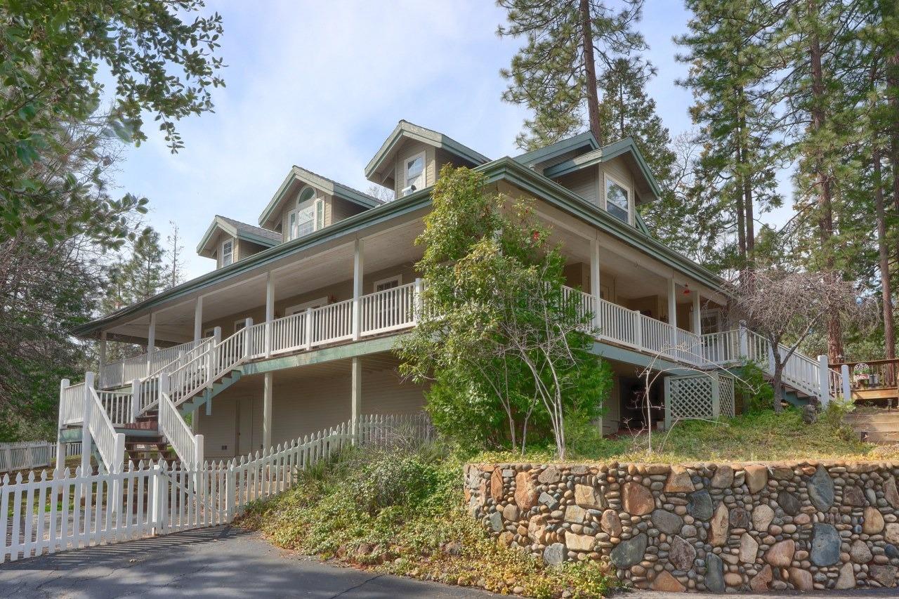 36328 Finegold Creek Dr, North Fork, CA 93643
