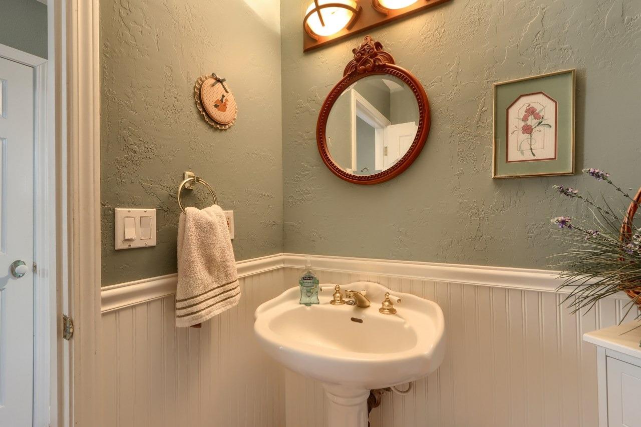 36328 Finegold Creek Dr, North Fork, CA 93643