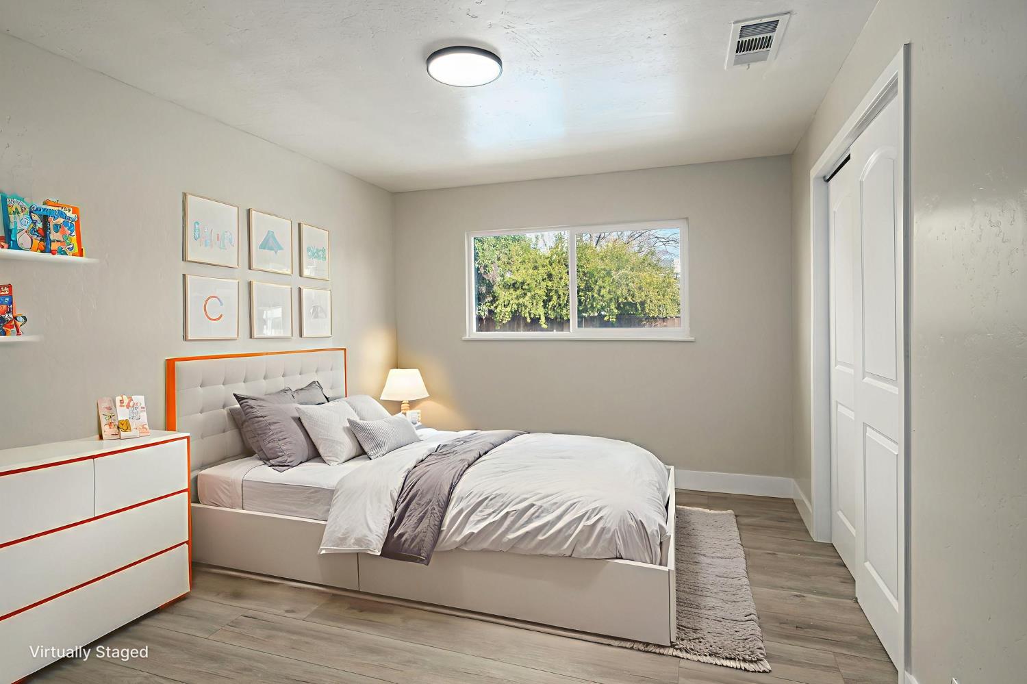 5186 N Callisch Ave, Fresno, CA 93710