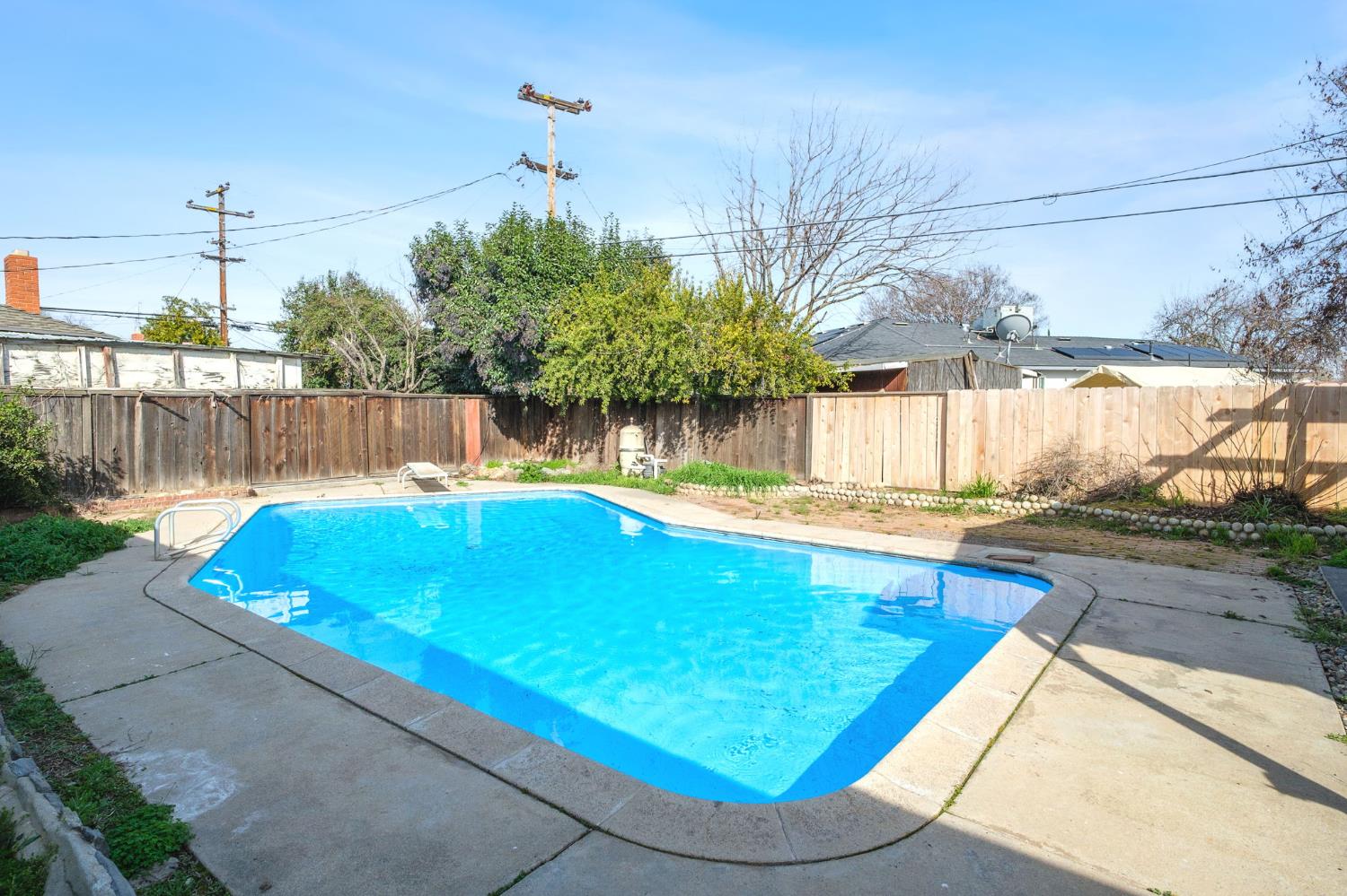 5186 N Callisch Ave, Fresno, CA 93710