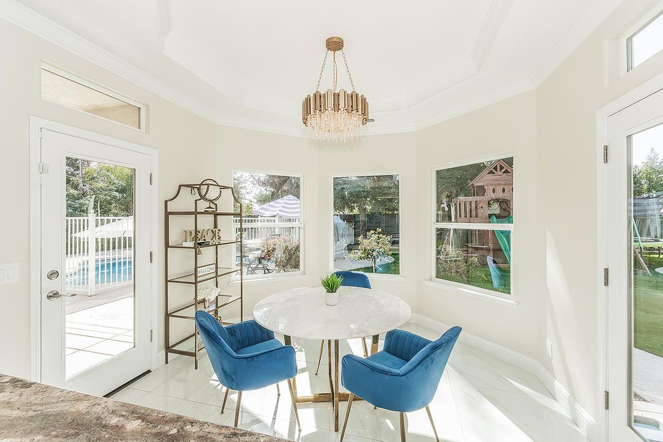 2888 Ashcroft Ave, Clovis, CA 93611