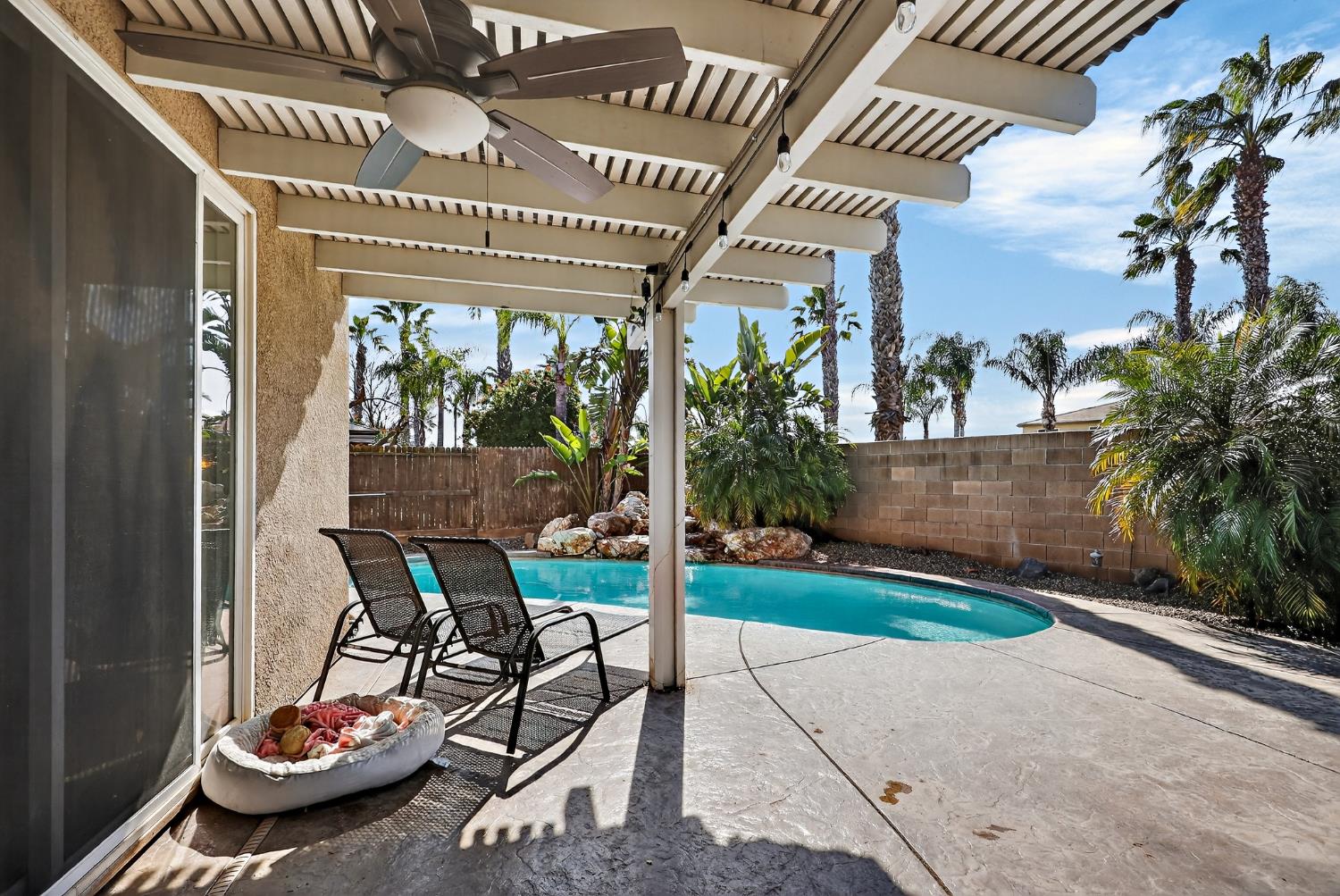 11437 Mirage Dr, Chowchilla, CA 93610