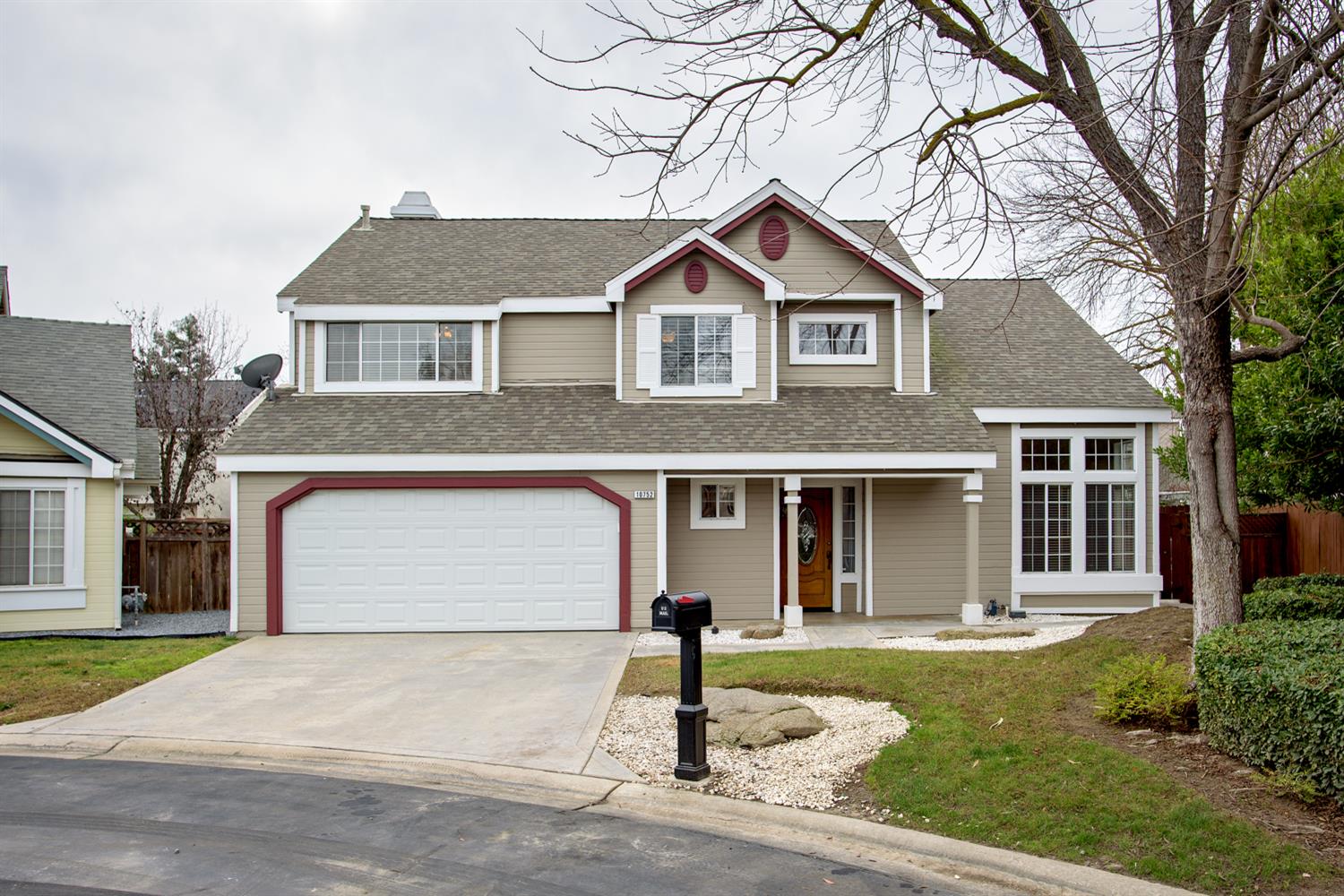 10752 N Windham Bay Cir, Fresno, CA 93730