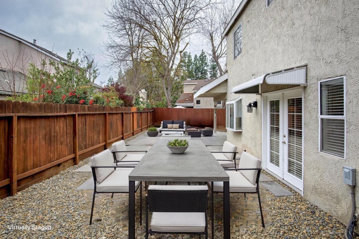 10752 N Windham Bay Cir, Fresno, CA 93730