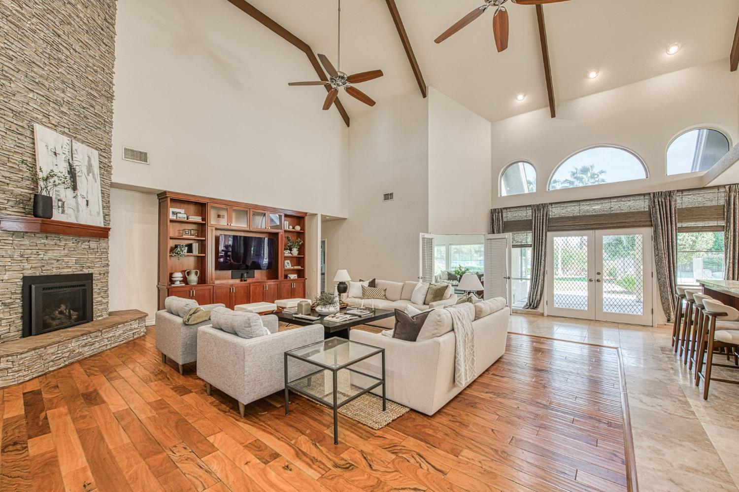 7272 N Traverse Ave, Clovis, CA 93619