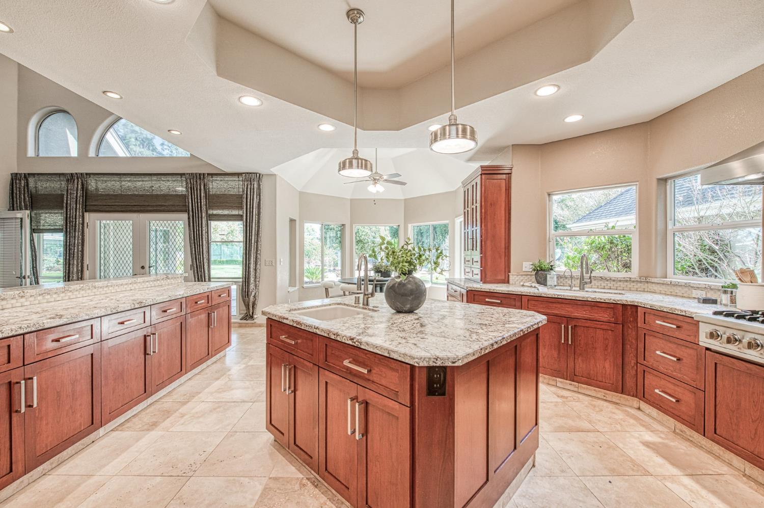 7272 N Traverse Ave, Clovis, CA 93619