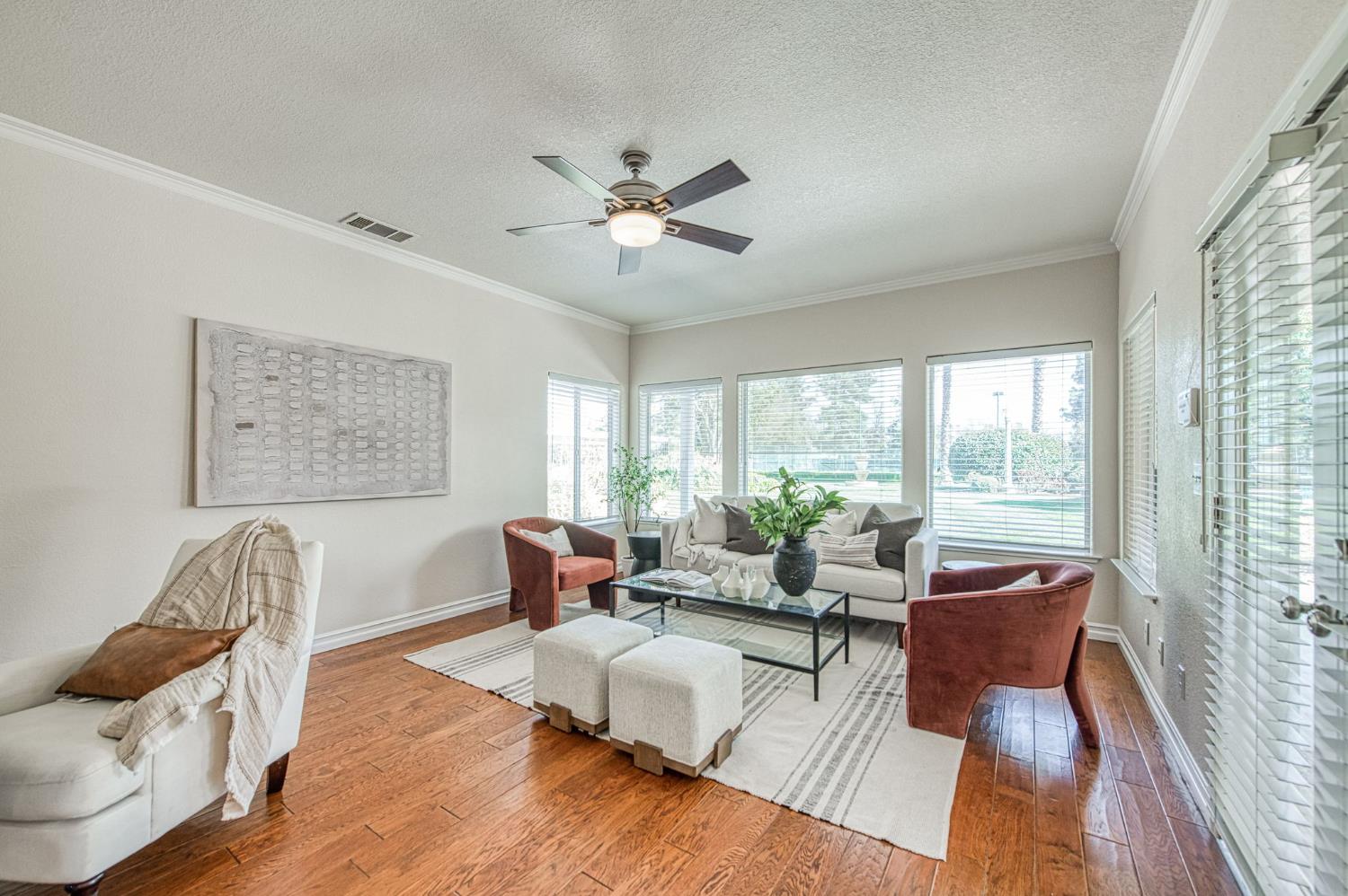 7272 N Traverse Ave, Clovis, CA 93619