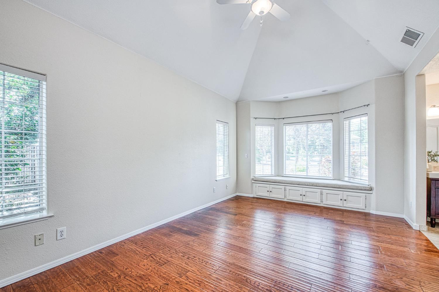 7272 N Traverse Ave, Clovis, CA 93619