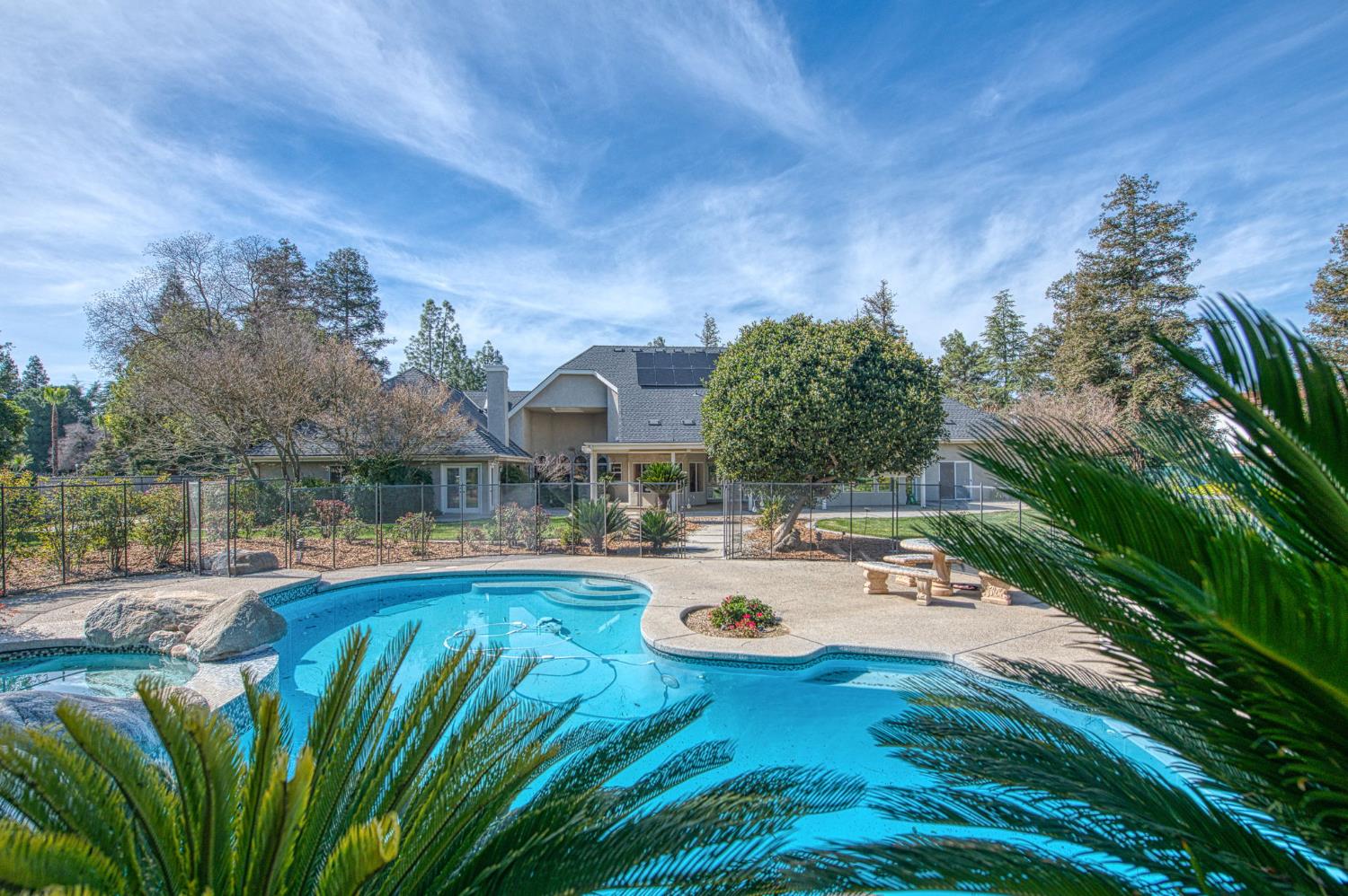 7272 N Traverse Ave, Clovis, CA 93619