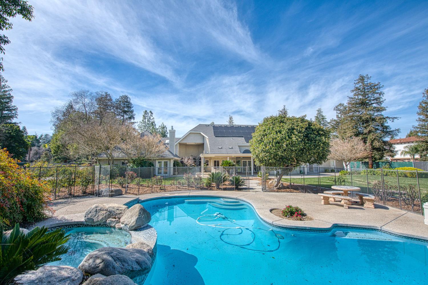 7272 N Traverse Ave, Clovis, CA 93619