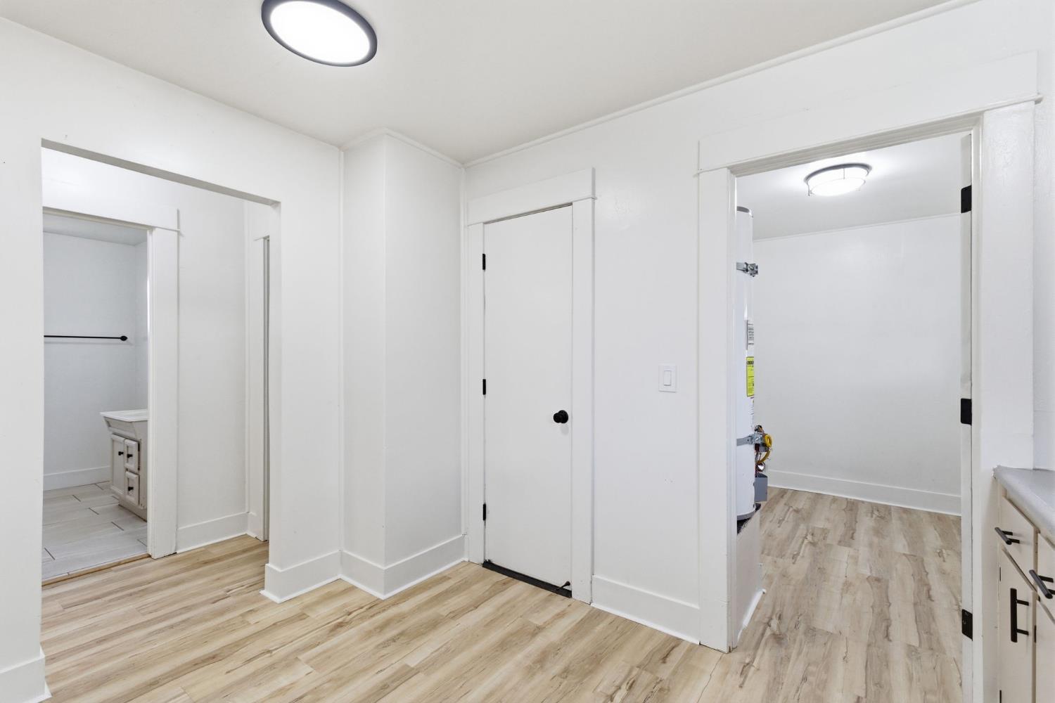 216 Decatur St, Bakersfield, CA 93308