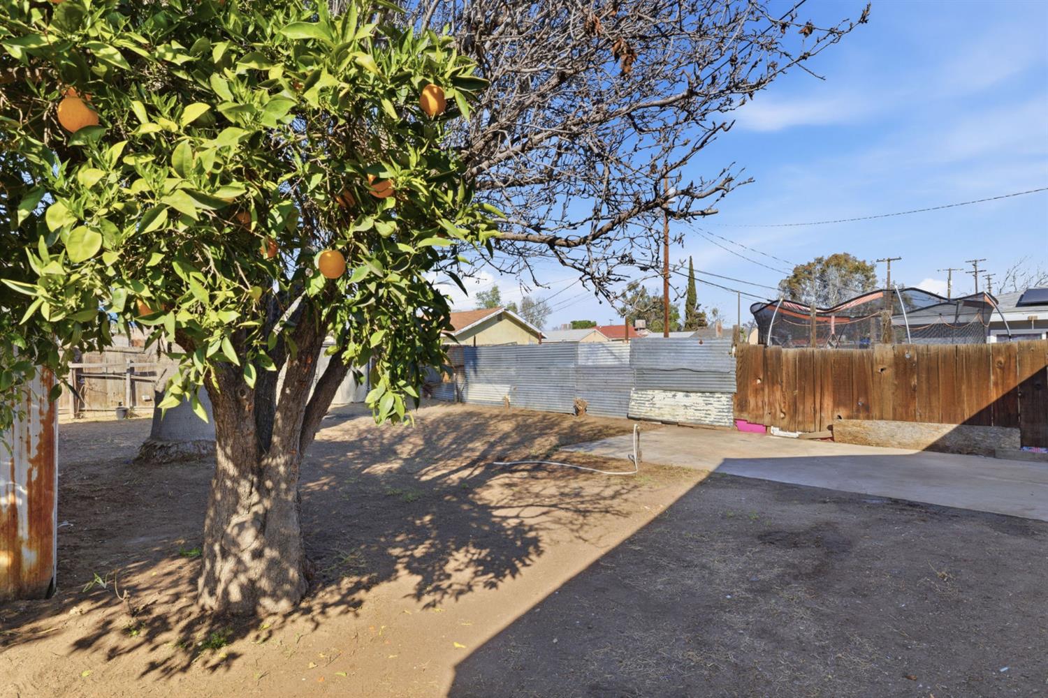 216 Decatur St, Bakersfield, CA 93308