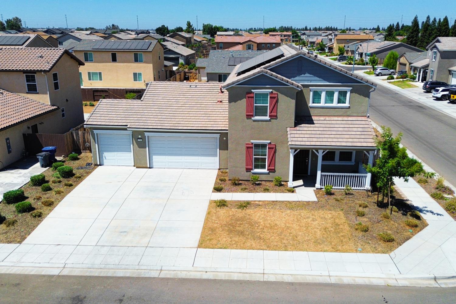 2701 N Dee Ann Ave, Fresno, CA 93727