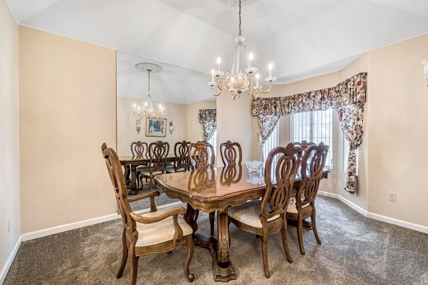 8278 N Sharon Ave, Fresno, CA 93720