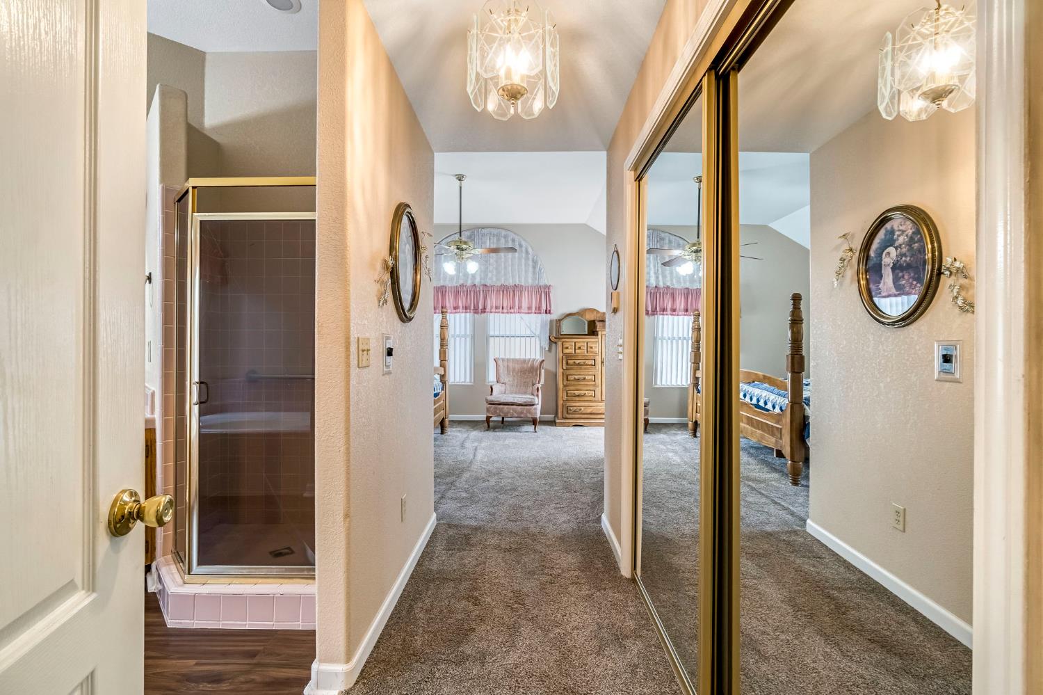 8278 N Sharon Ave, Fresno, CA 93720