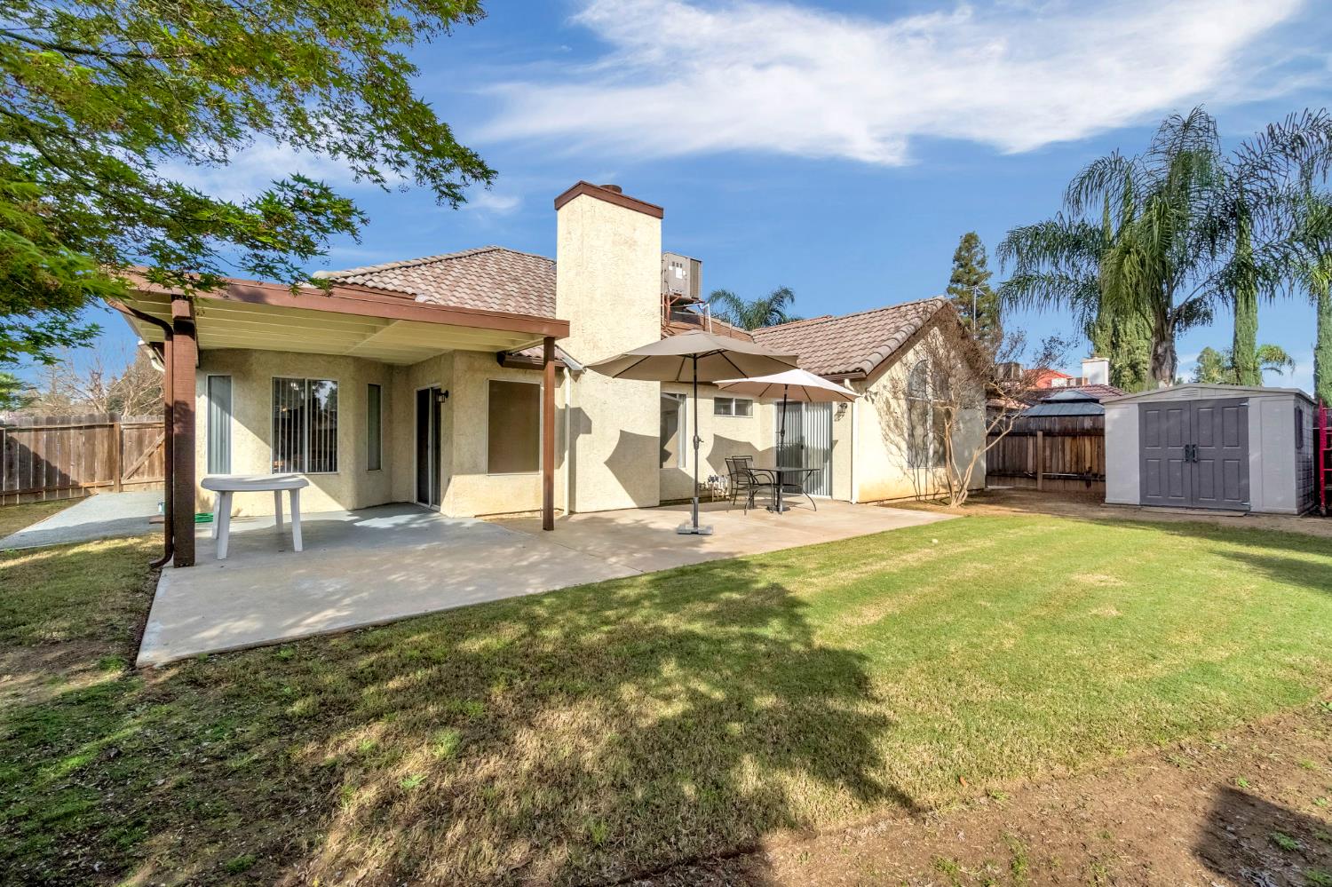 8278 N Sharon Ave, Fresno, CA 93720