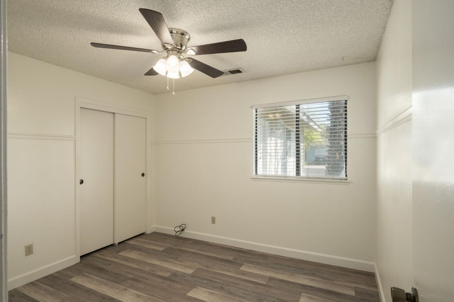 3110 Ezie, Clovis, CA 93611