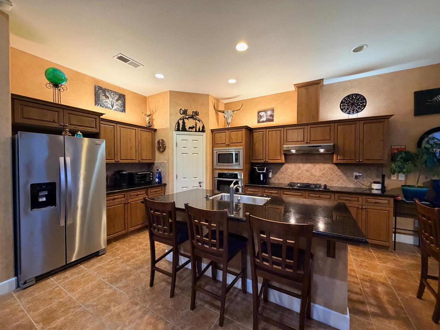 7253 W MORRIS Ave, Fresno, CA 93723