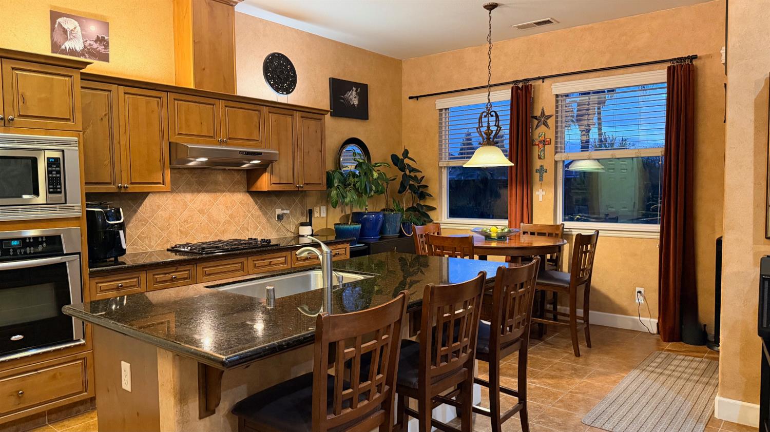 7253 W MORRIS Ave, Fresno, CA 93723