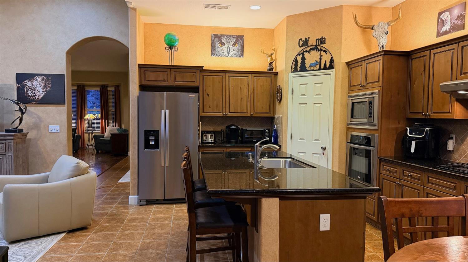 7253 W MORRIS Ave, Fresno, CA 93723