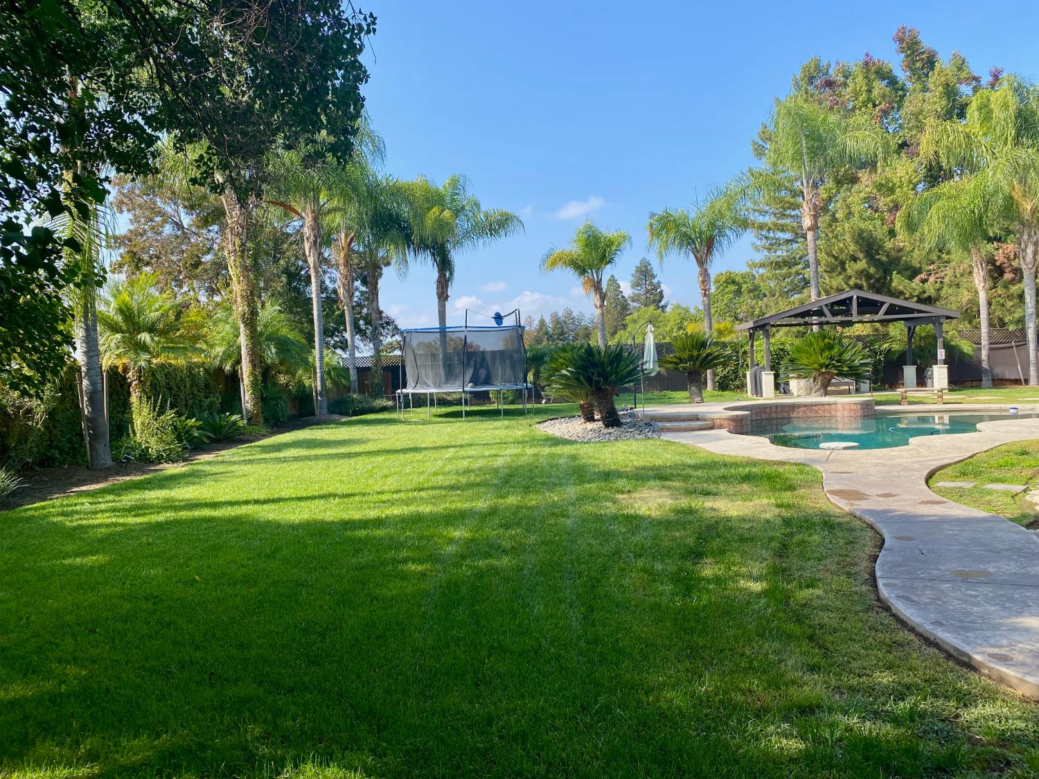 7253 W MORRIS Ave, Fresno, CA 93723