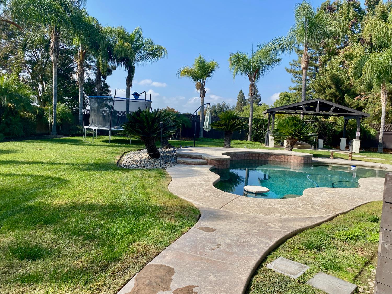 7253 W MORRIS Ave, Fresno, CA 93723