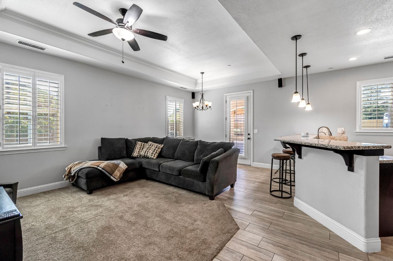 294 Double Tree Ct, Madera, CA 93637