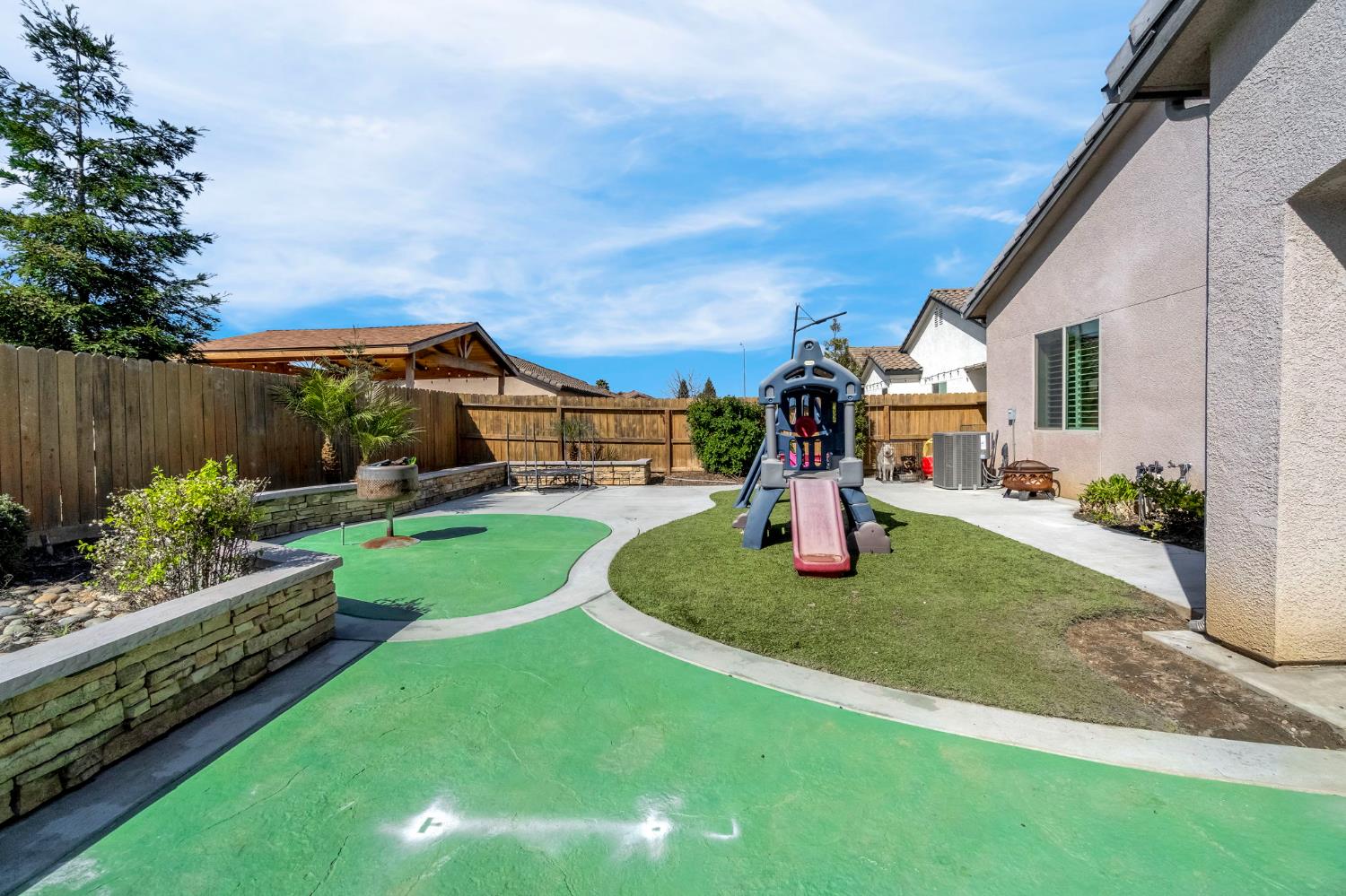 294 Double Tree Ct, Madera, CA 93637