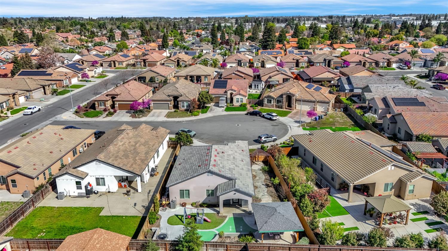 294 Double Tree Ct, Madera, CA 93637