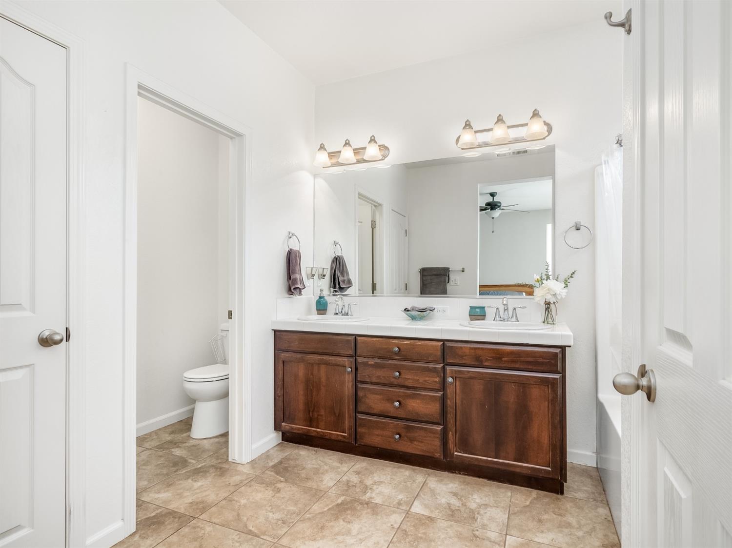 7385 E Garland Ave, Fresno, CA 93737