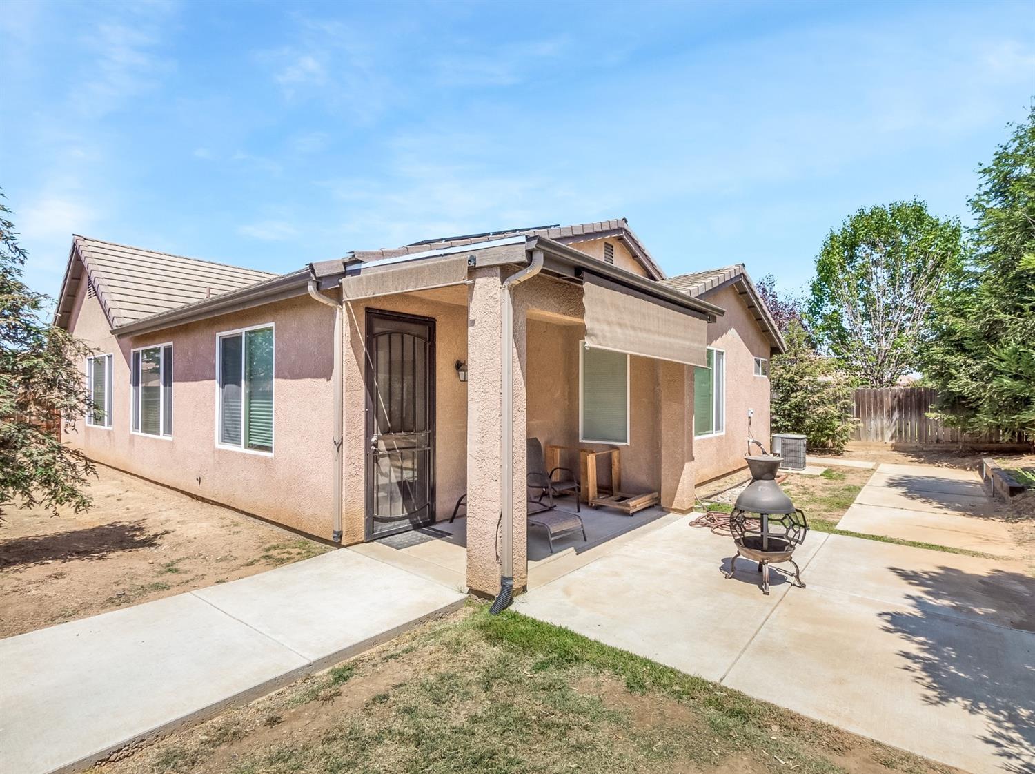 7385 E Garland Ave, Fresno, CA 93737