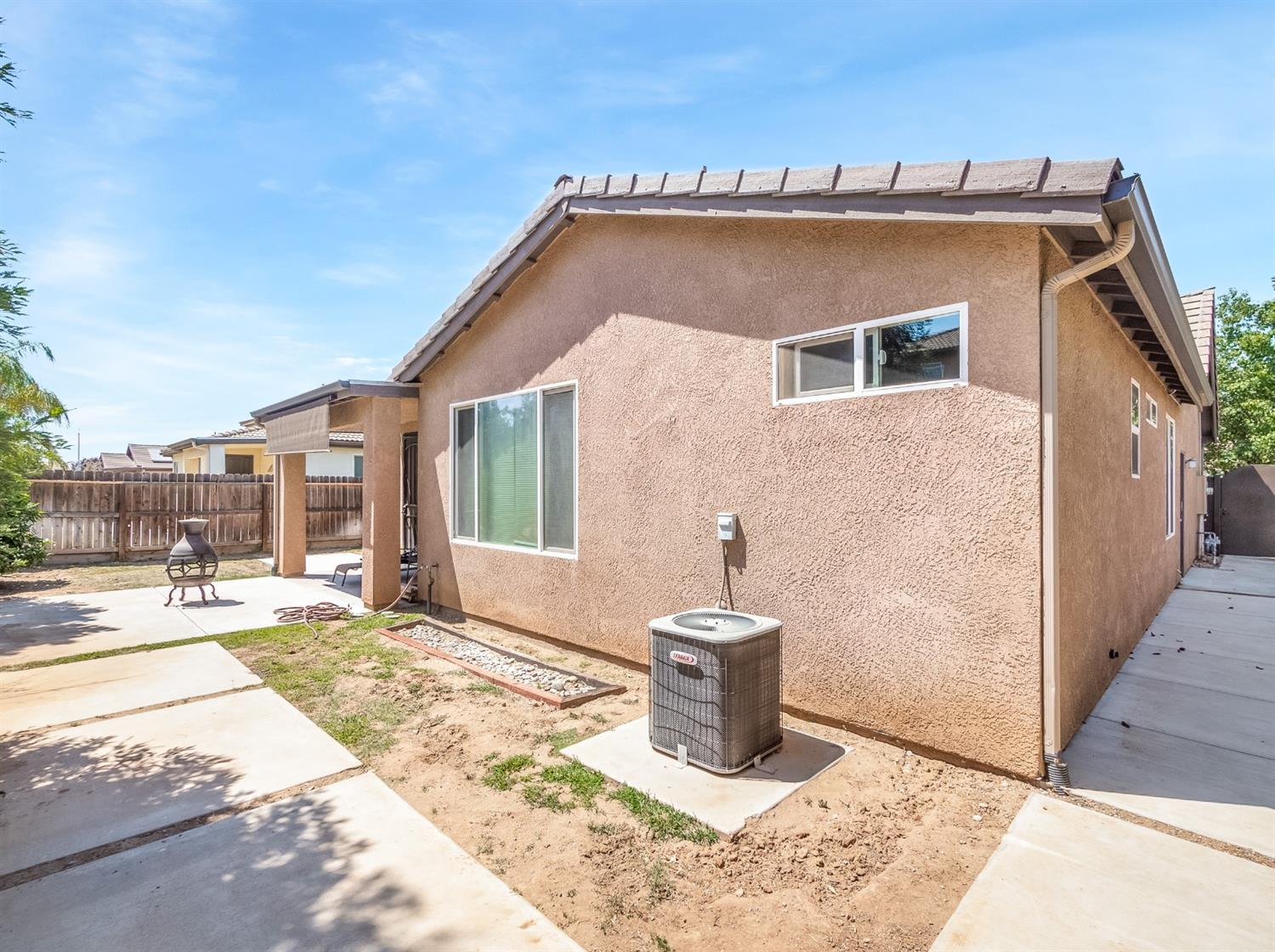 7385 E Garland Ave, Fresno, CA 93737