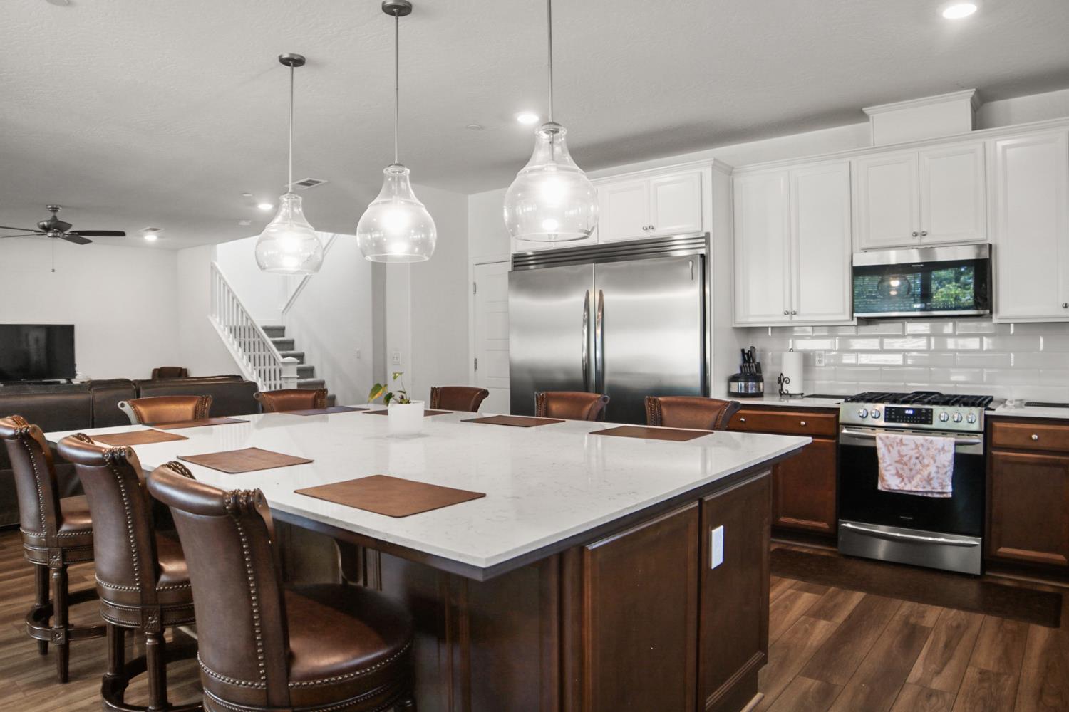 7008 W Whitman Ave, Fresno, CA 93723